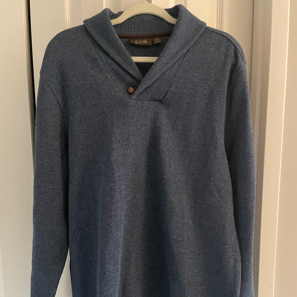 Tasso Elba men’s large pullover. Blue color